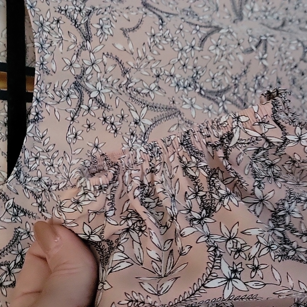Ladies blouse - Picture 3 of 3